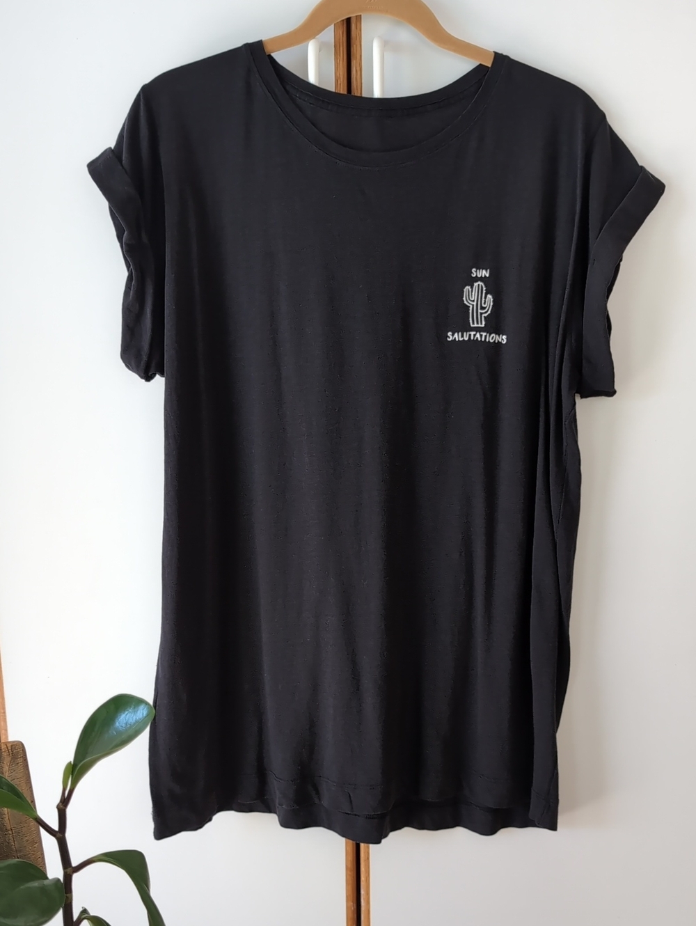 Lululemon Roll Around Tee 12 Expression Sun Salutations